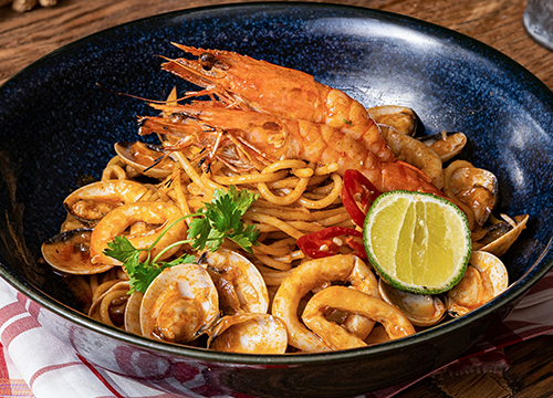 TOM YUM SPAGHETTI | Pepperonis Restaurant